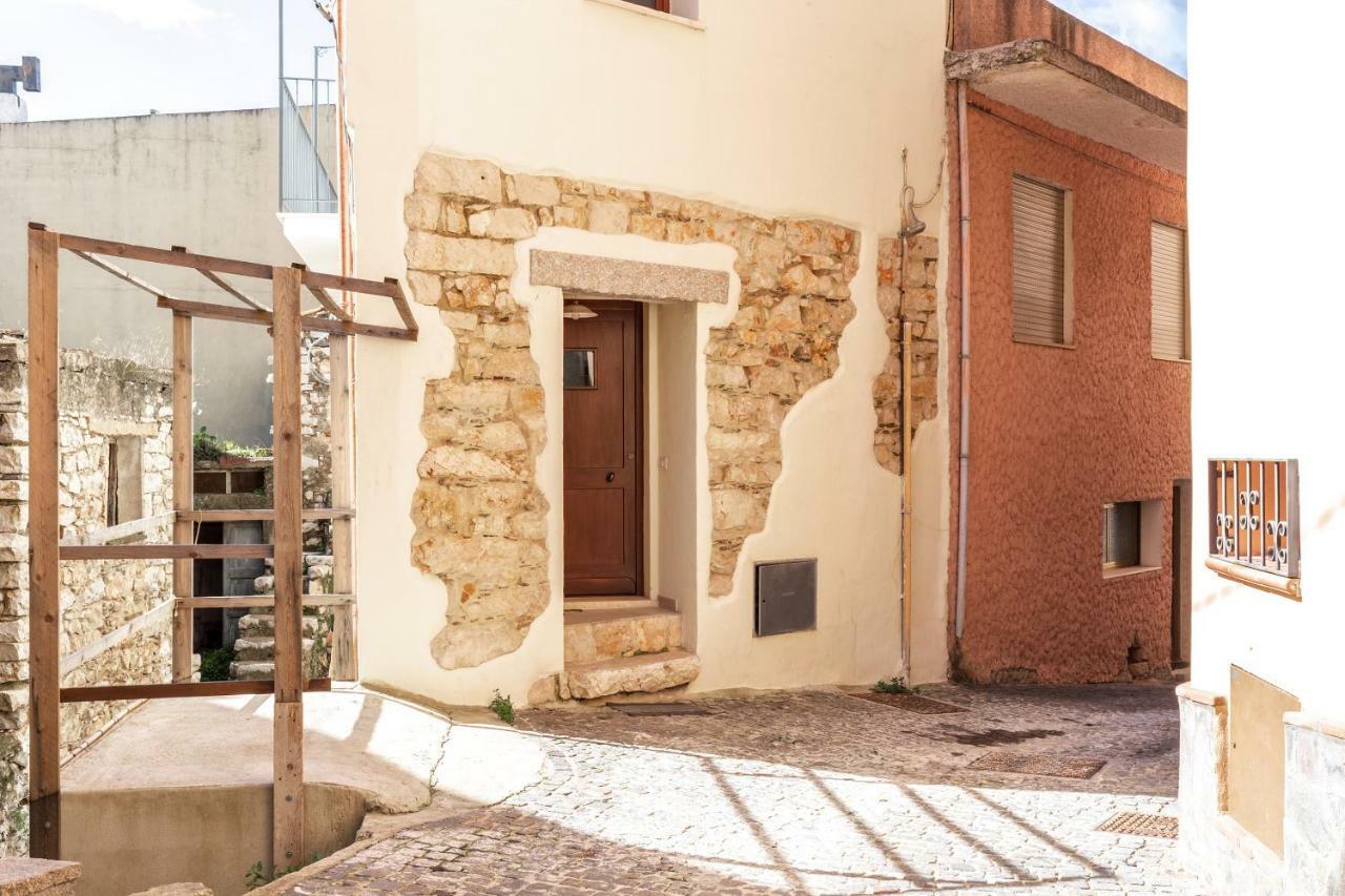 Domu Ala - Bynos Homes Baunei Zewnętrze zdjęcie